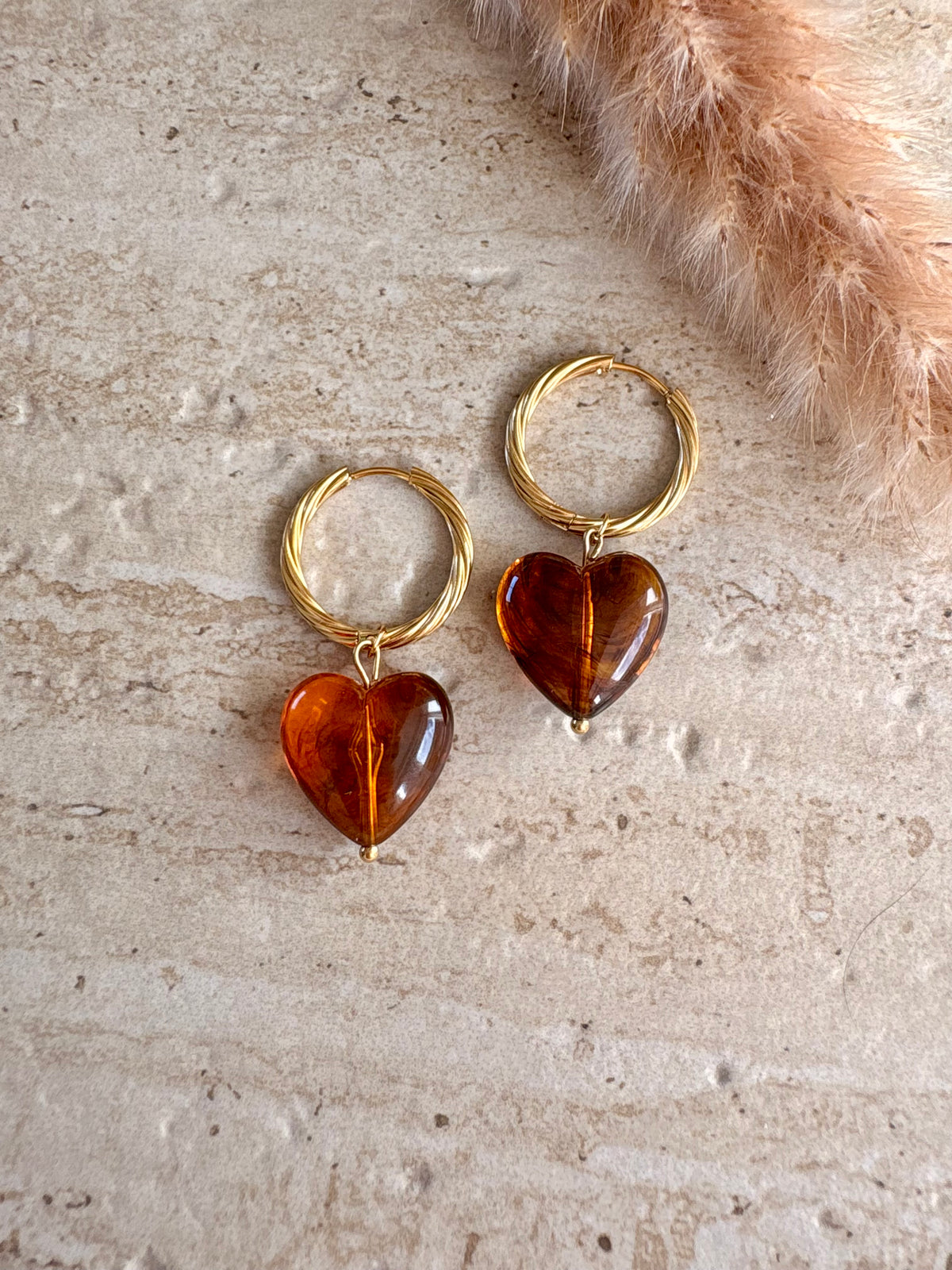 Collier EVA marron, coeur en résine, sur chaîne en acier inoxydable