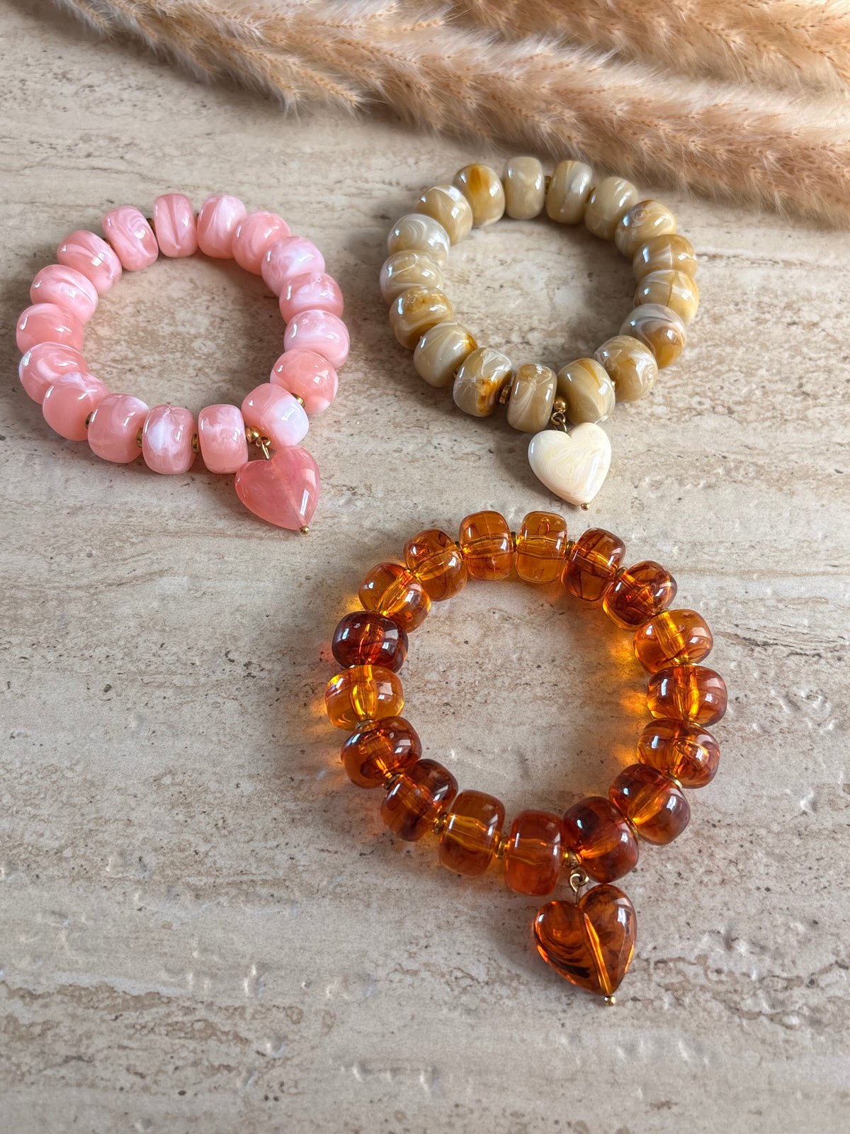 Collier EVA marron, coeur en résine, sur chaîne en acier inoxydable