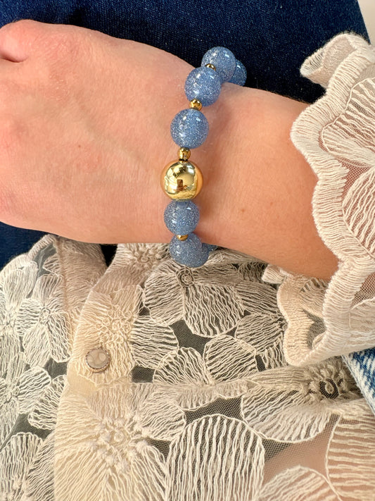 Bracelet ELIA perles en résine bleu et doré