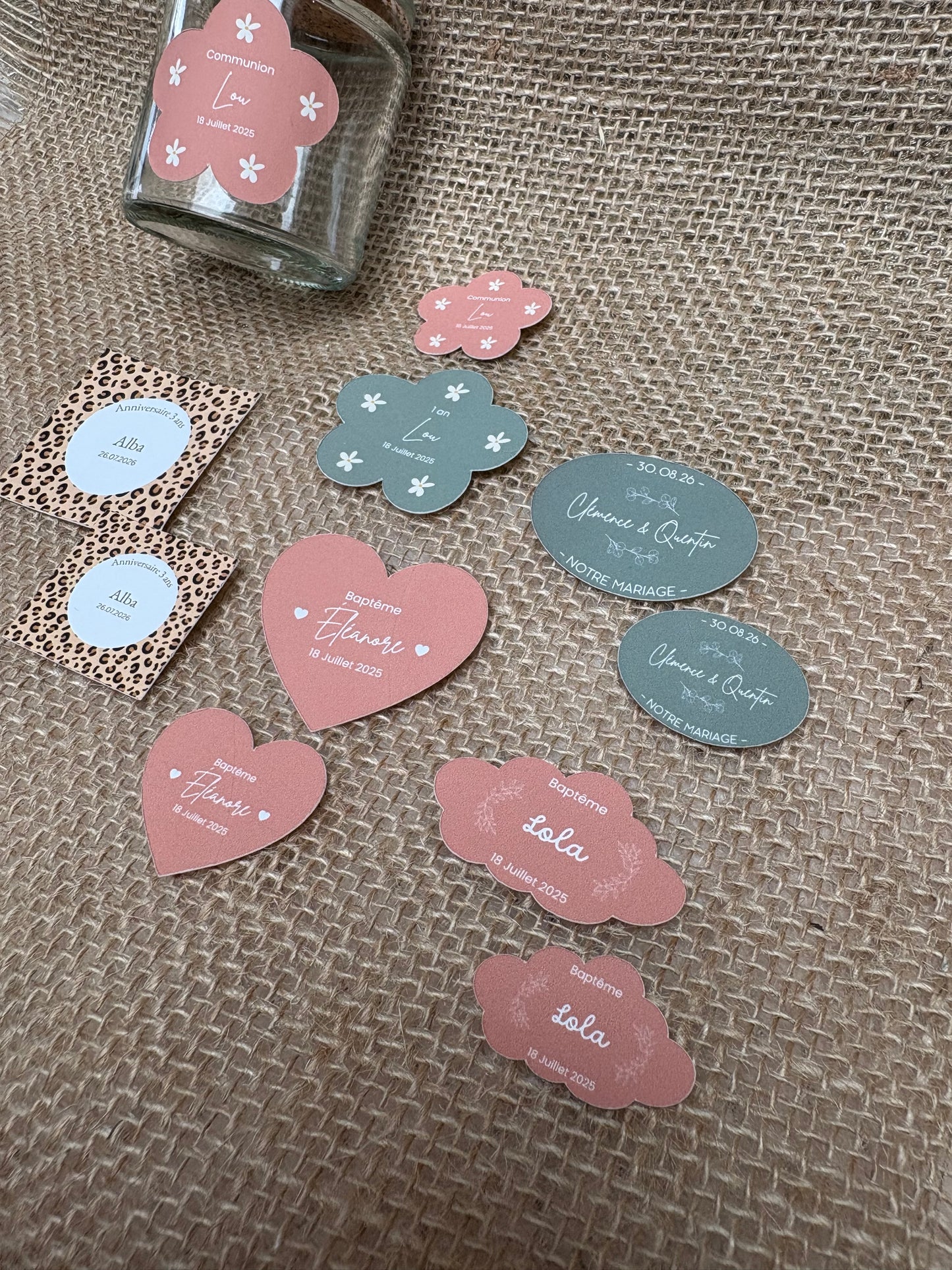 Etiquettes / Stickers autocollants personnalisés forme coeur, fleur, ovale, nuage, carrée pour vos mariages, anniversaires, EVJF, baptêmes...
