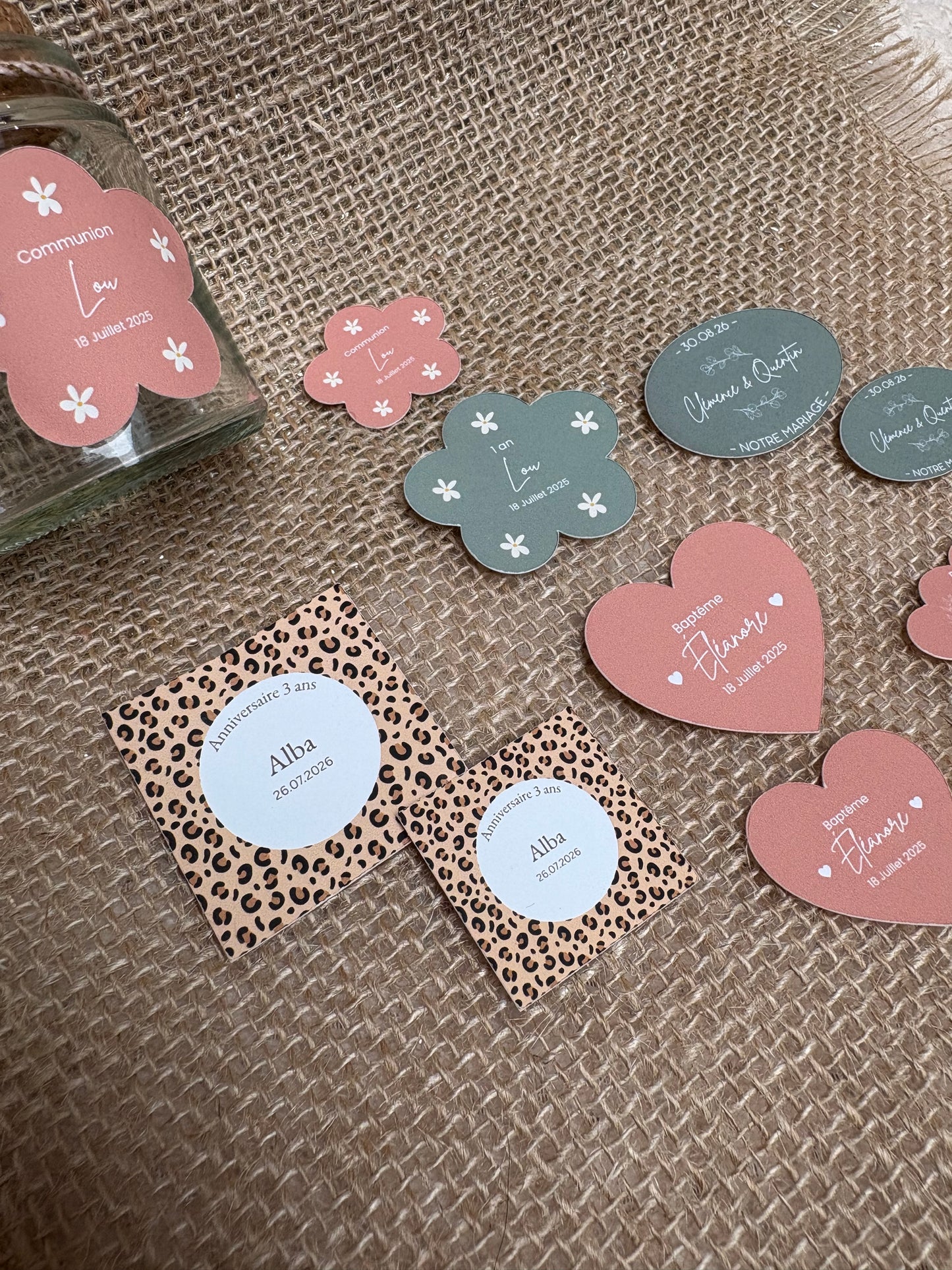 Etiquettes / Stickers autocollants personnalisés forme coeur, fleur, ovale, nuage, carrée pour vos mariages, anniversaires, EVJF, baptêmes...