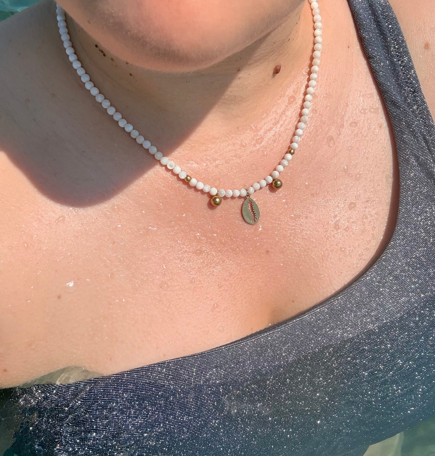 Collier CAURI en coquillage et acier inoxydable