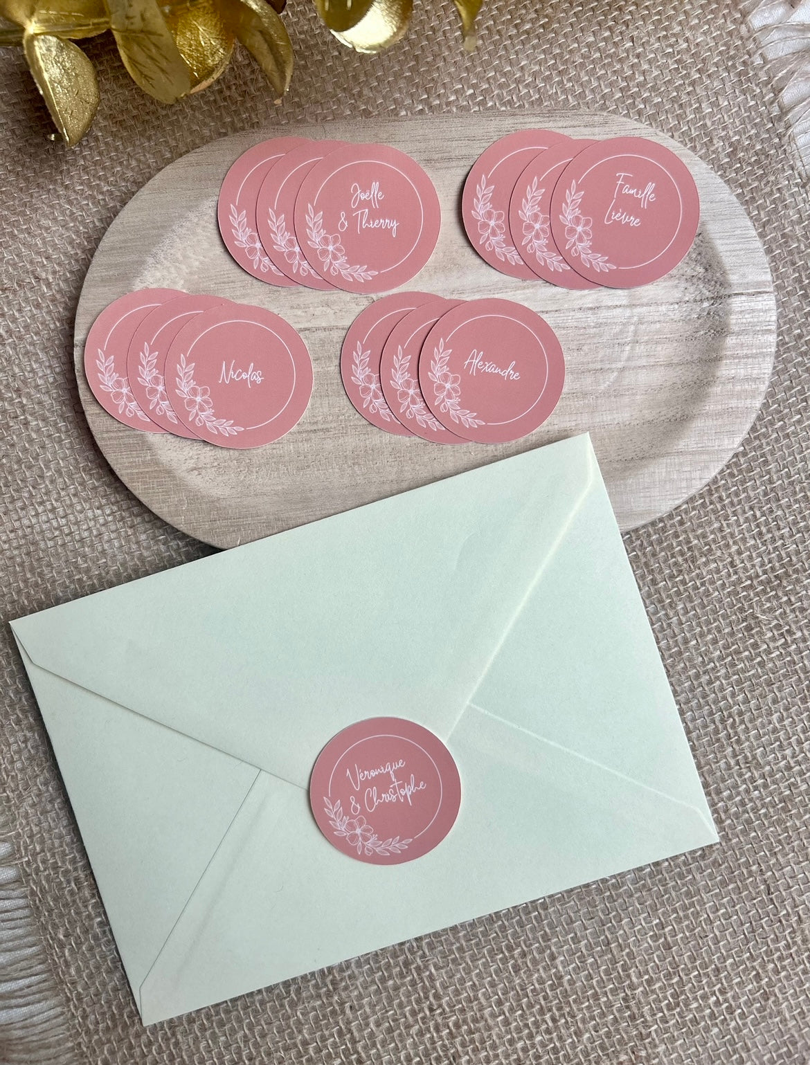 Stickers autocollants personnalisés individuellement / marque place / 4 cm