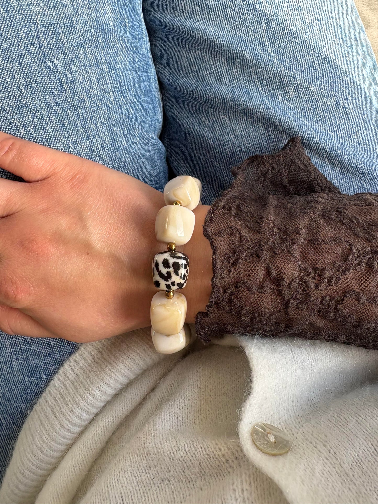 Bracelet grosses perles beiges et léopard - bijoux fait main femme