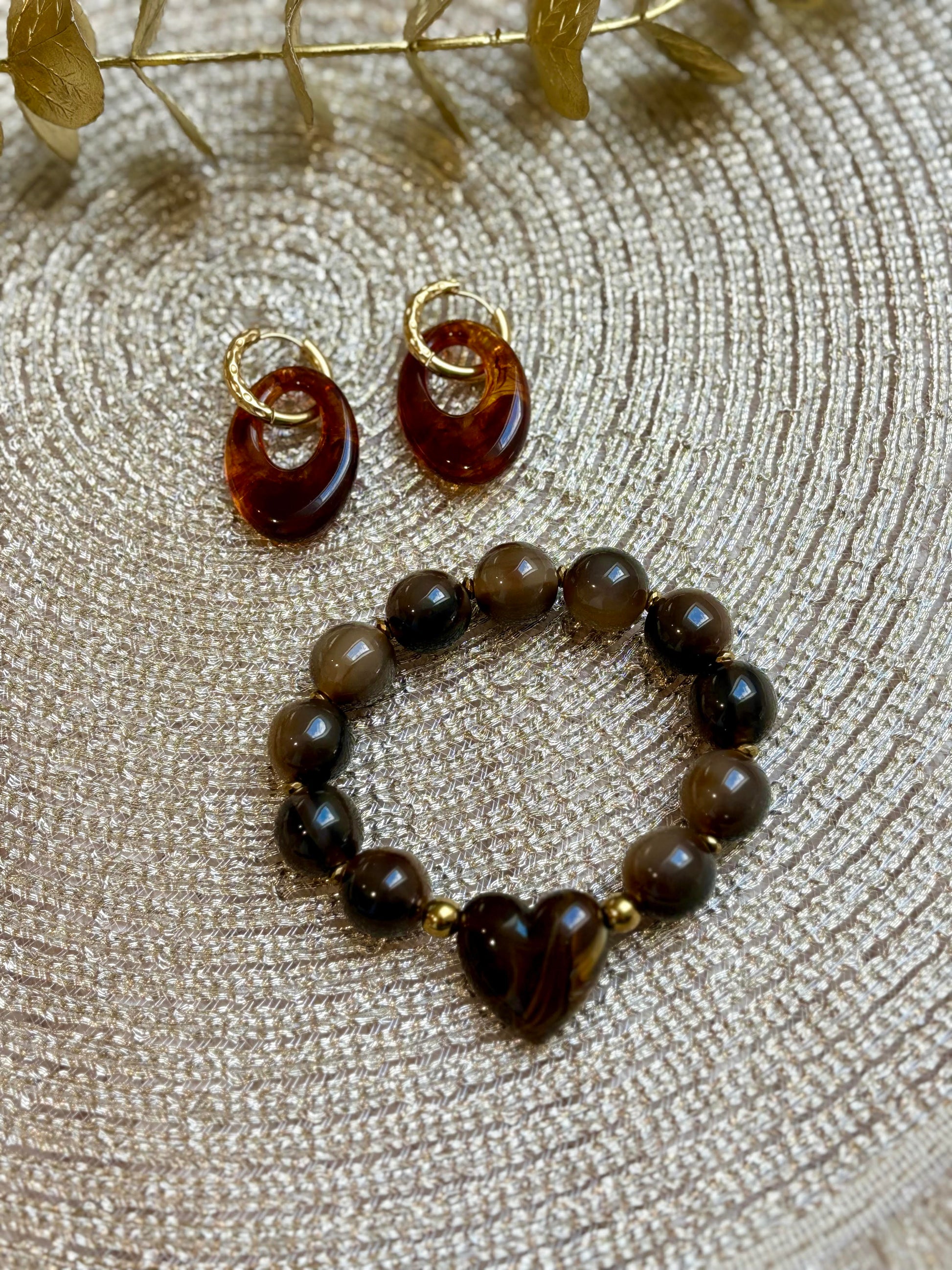 bracelet en perles acryliques avec coeur - bijoux femme fait main - cadeau femme saint valentin